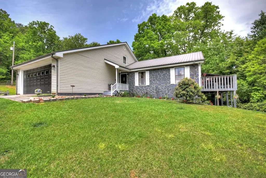 1359 Salem Road, Mineral Bluff