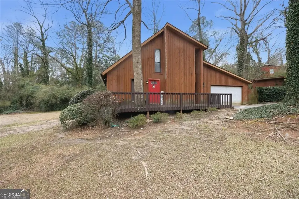 658 Tucker Road, Macon