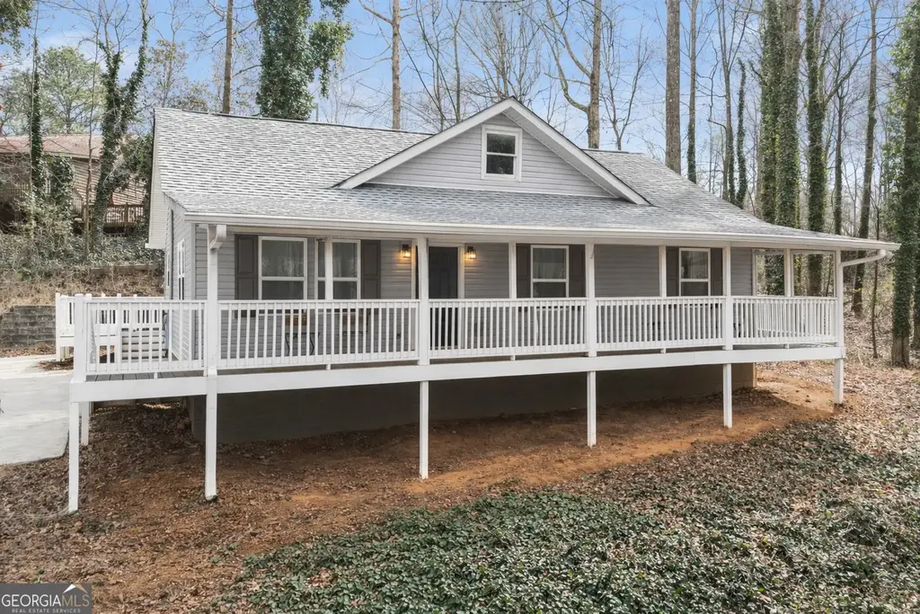 261 Silver Fox Drive, Dawsonville