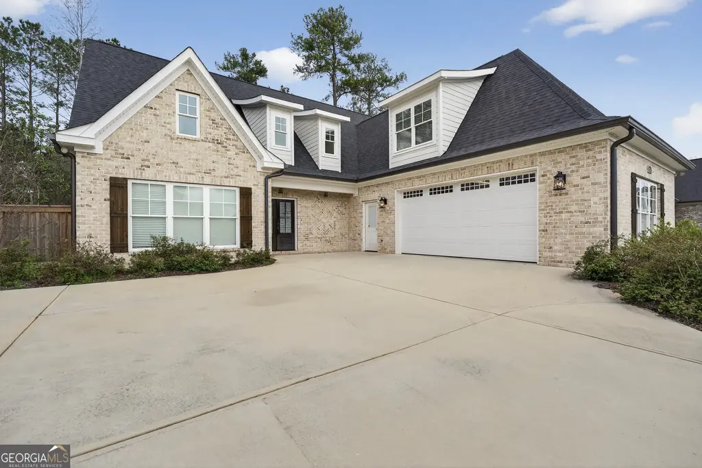 205 Camden Trace, Macon