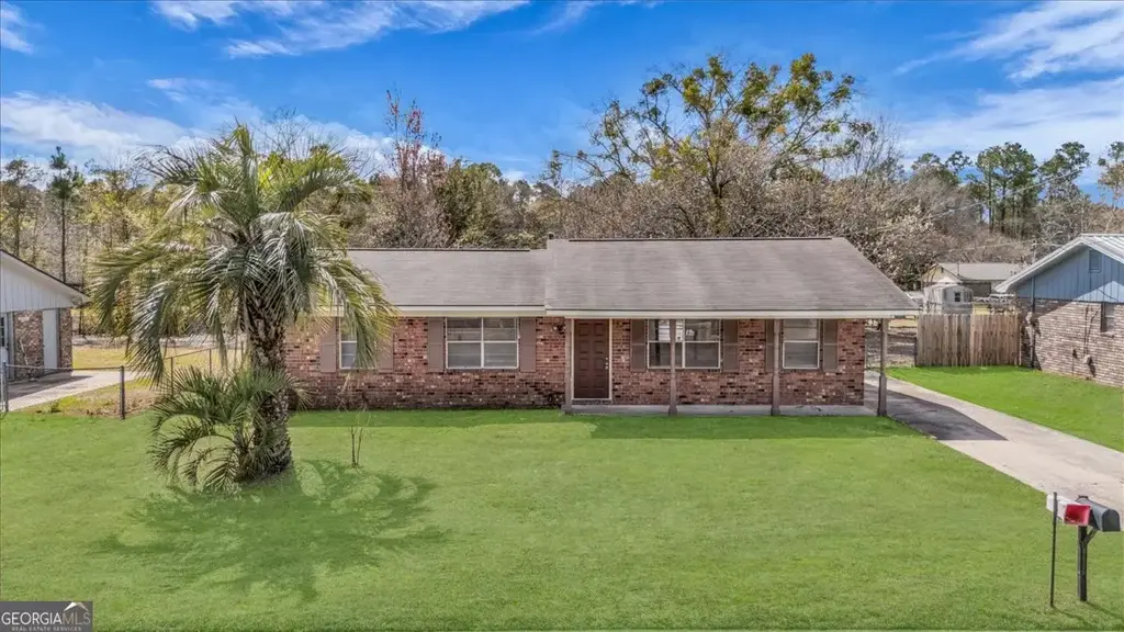 121 Deerwood Court, Hinesville