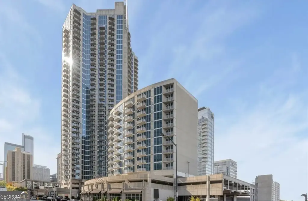 400 W Peachtree Street Nw 2413, Atlanta
