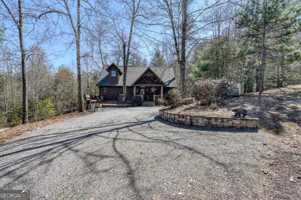 4852 Hf Lyons, Hiawassee