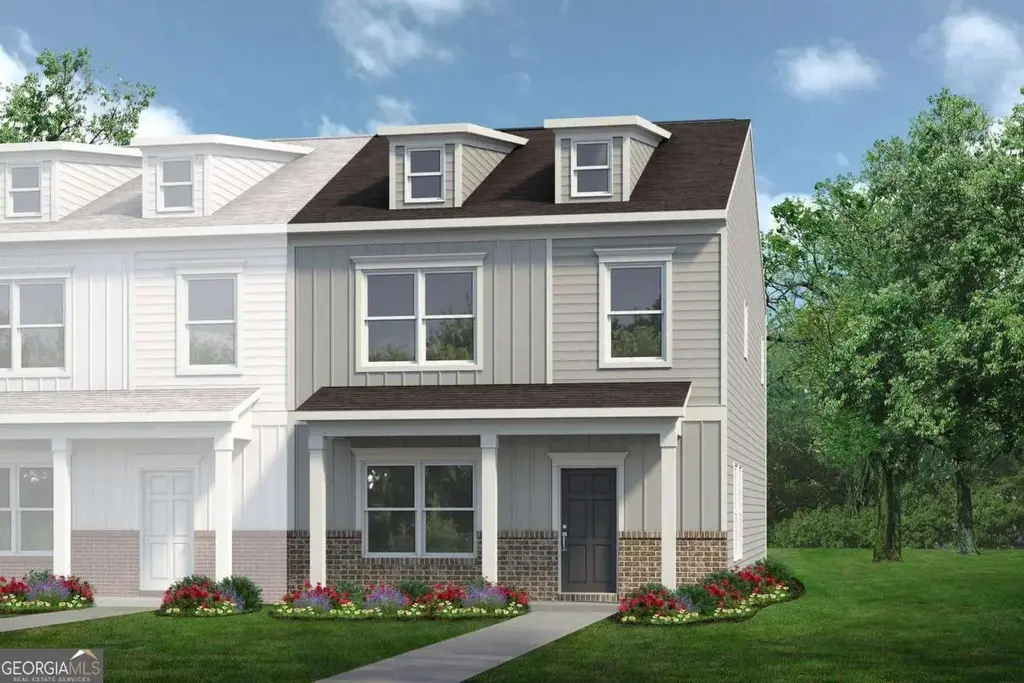 813 Nova Trail 15, Riverdale