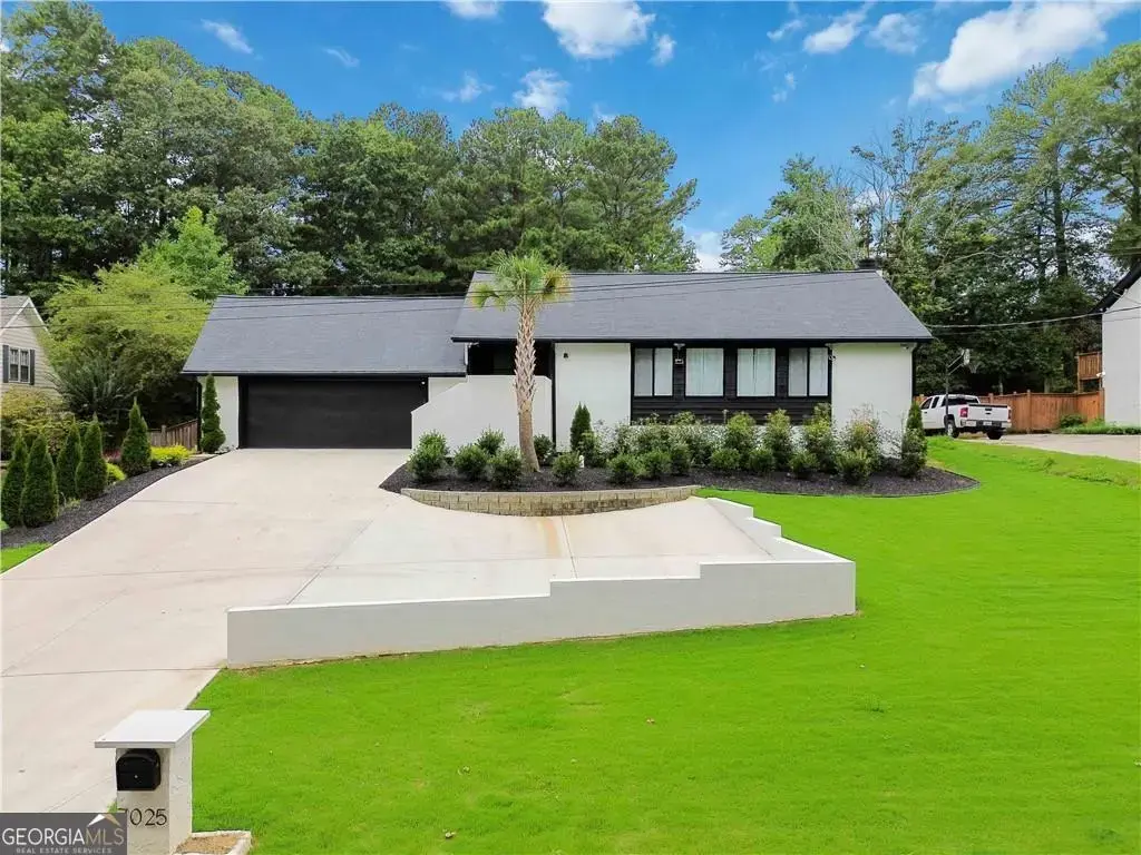 7025 Northgreen Drive, Sandy Springs