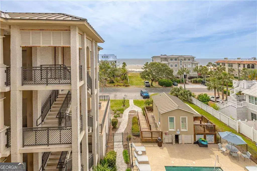 1015 Beachview Drive 306, St. Simons