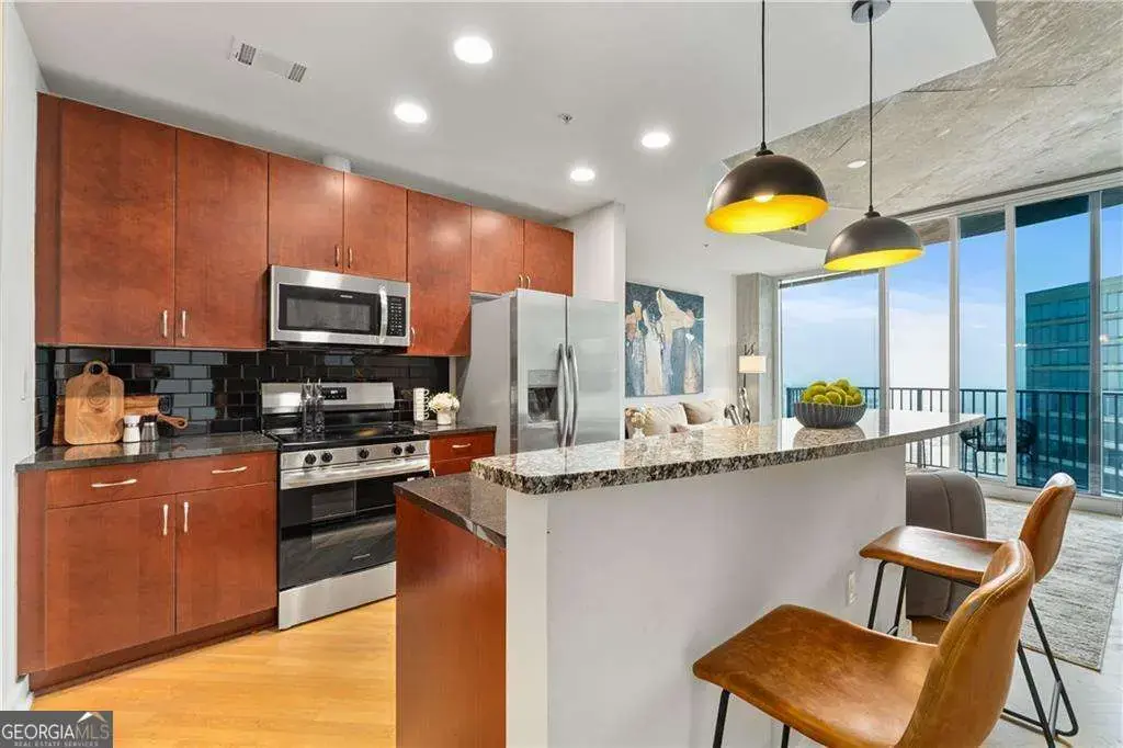 400 W Peachtree Street 3214, Atlanta