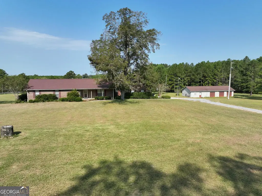 4909 Perry Road, Claxton