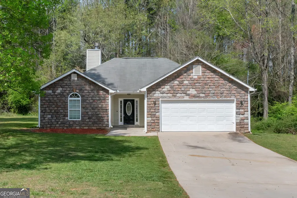 182 Hawk Lane, Carrollton