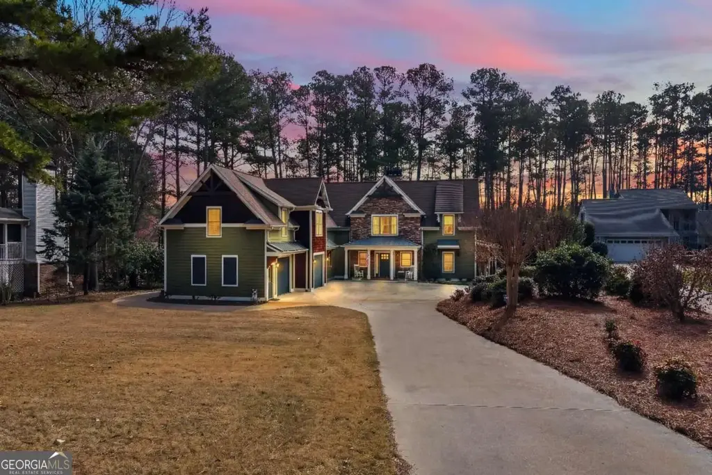 212 Northlake Drive, Hartwell