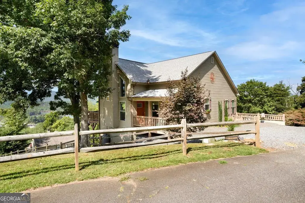 379 Chancey Drive, Hiawassee