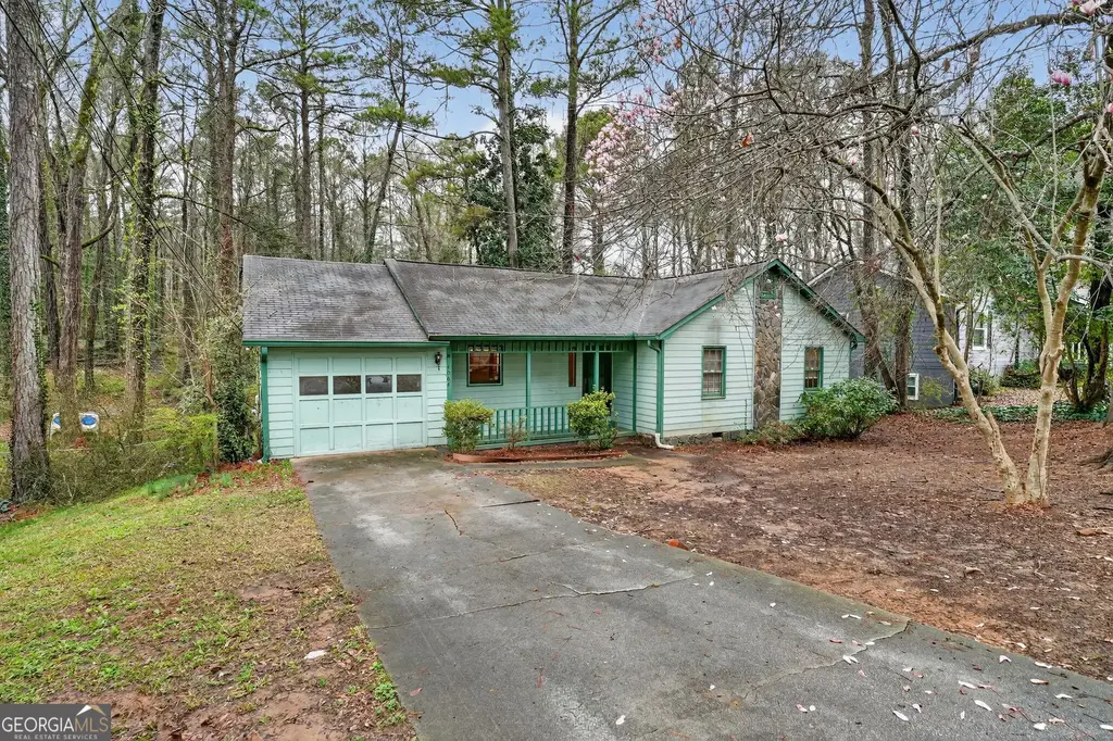 4064 Chedworth Way, Stone Mountain