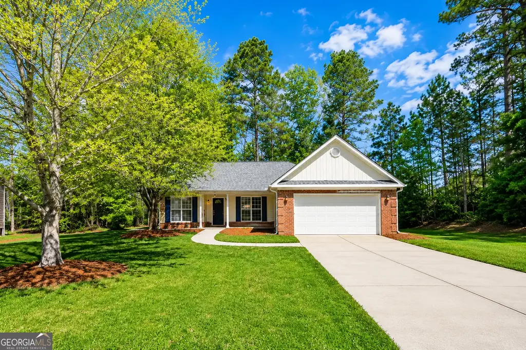 396 E Sycamore Drive, Winder