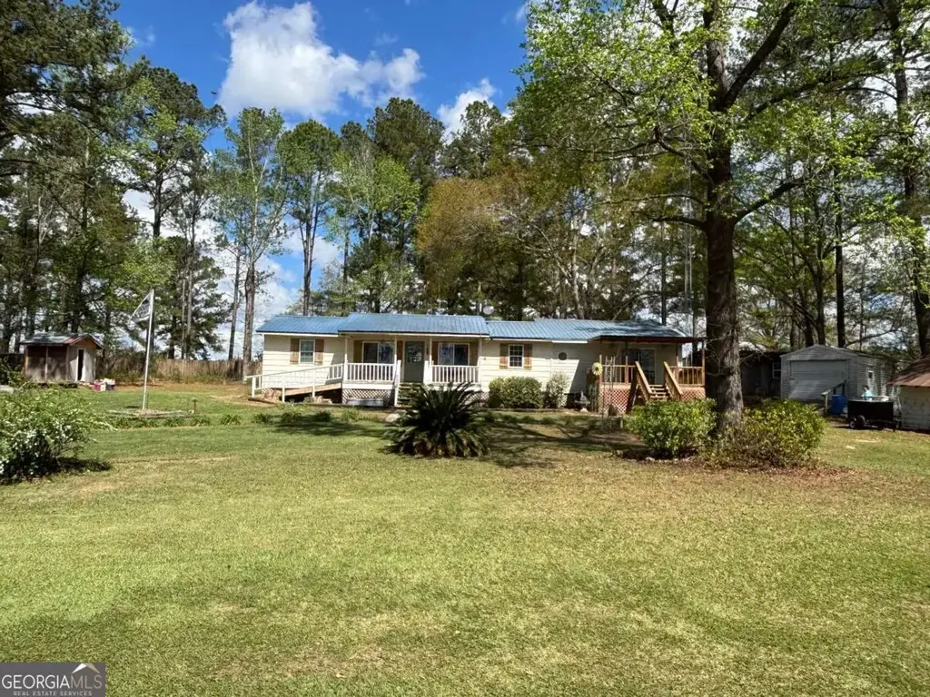 1565 East Lake Drive, Screven