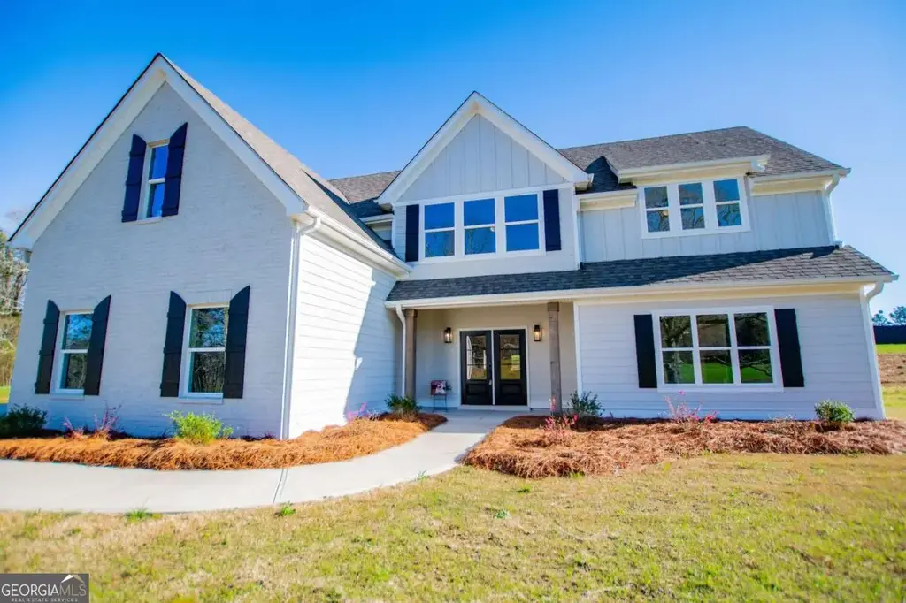 102 Red Oak Lane, Carrollton