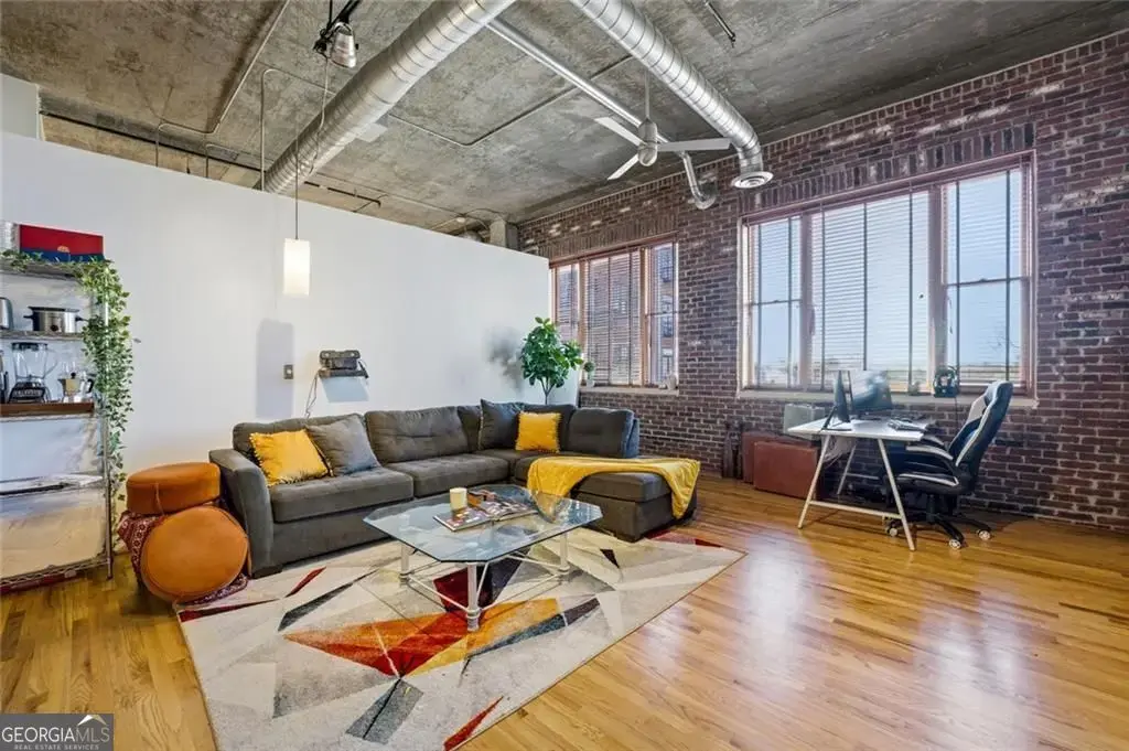3235 Roswell Road 702, Atlanta