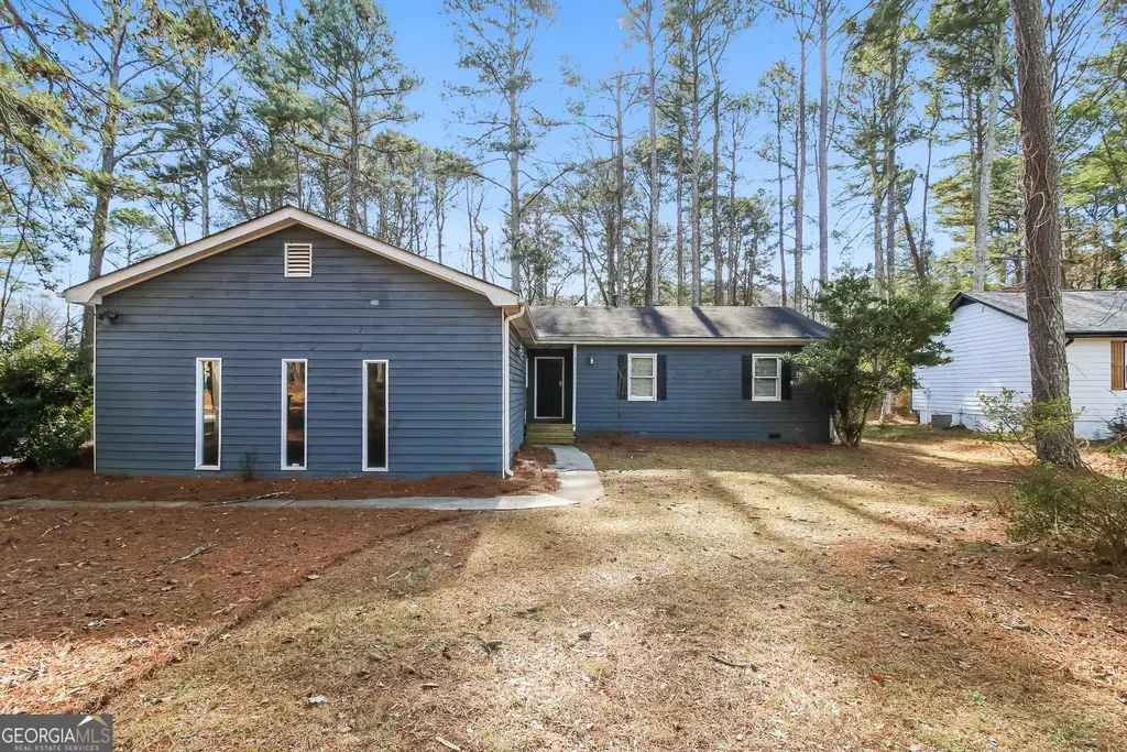 6570 Deshon Circle, Lithonia