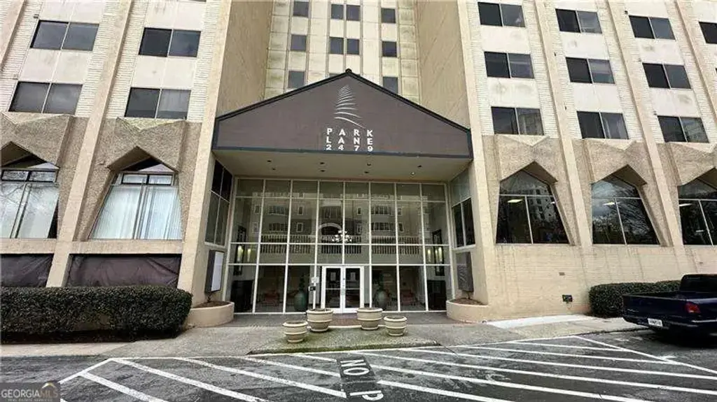 2479 Peachtree Road Ne 217, Atlanta