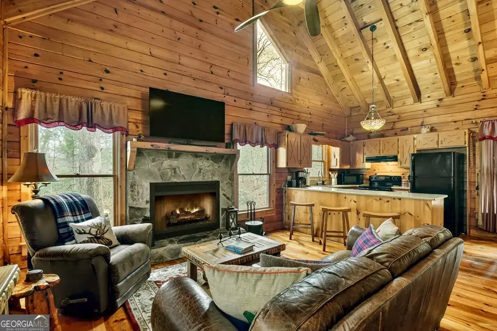 4081 Whitepath Road, Ellijay