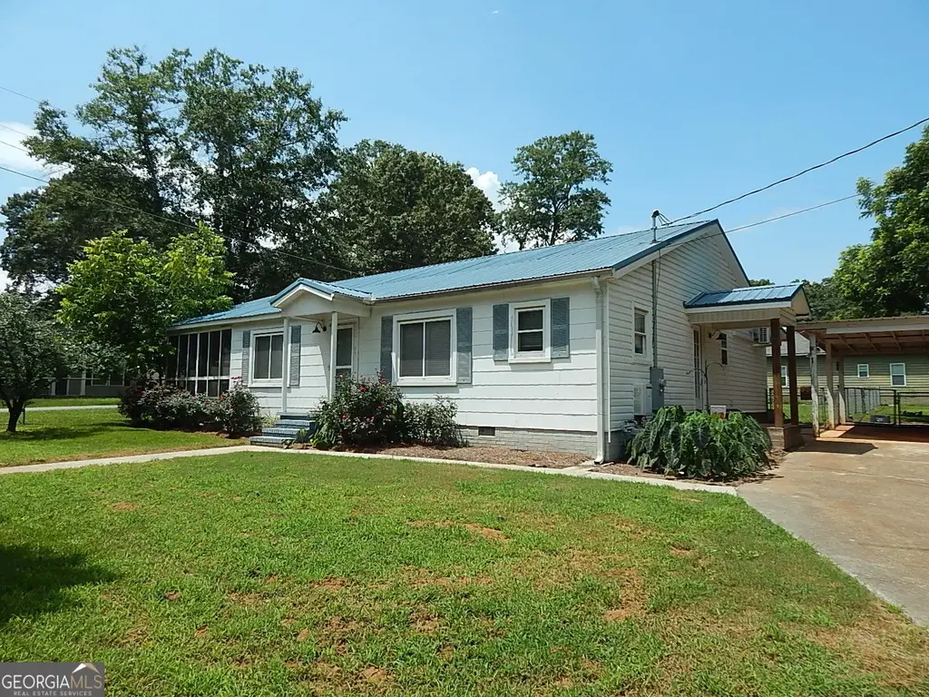 201 Vinson Street, Byron