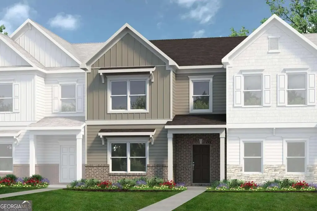 809 Nova Trail 13, Riverdale