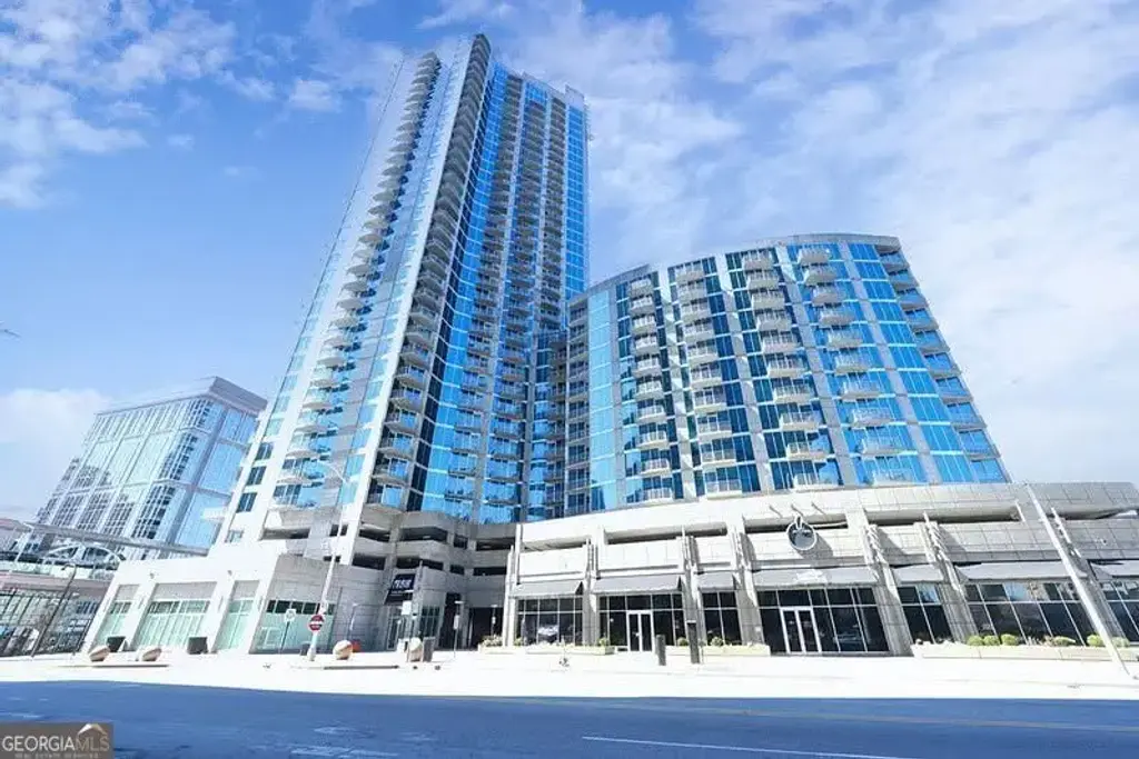 400 W Peachtree Street Nw 1702, Atlanta