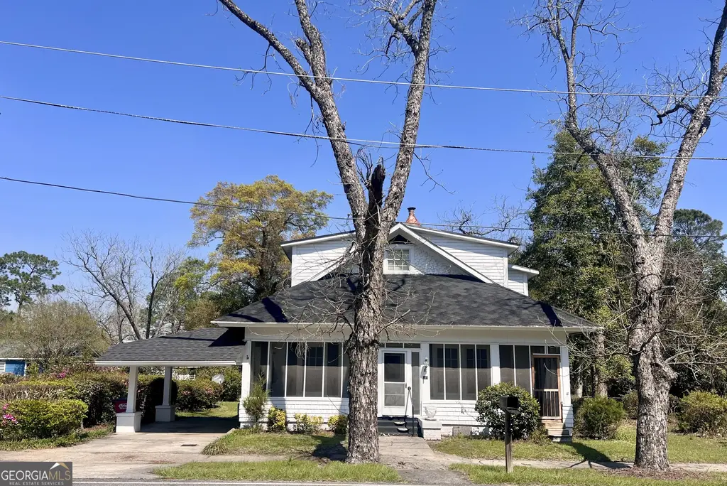215 Bethel Street, Eastman