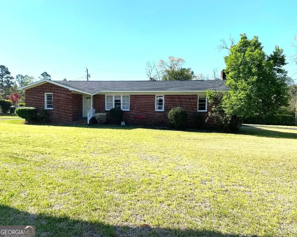 555 Jordan Lane, Swainsboro