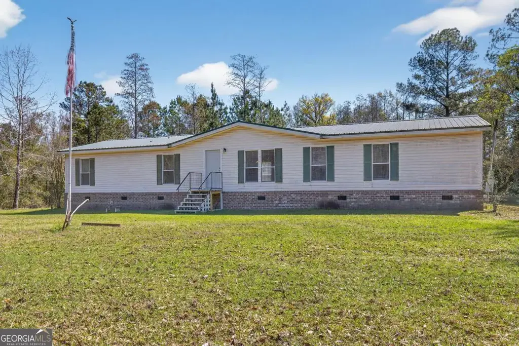 4156 Smiley Road Ne, Ludowici