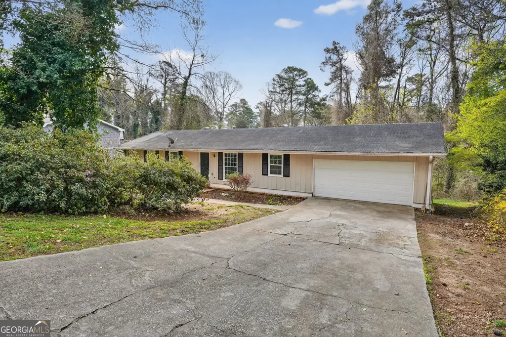 6925 Kimberland Gardens Lane, Lithonia