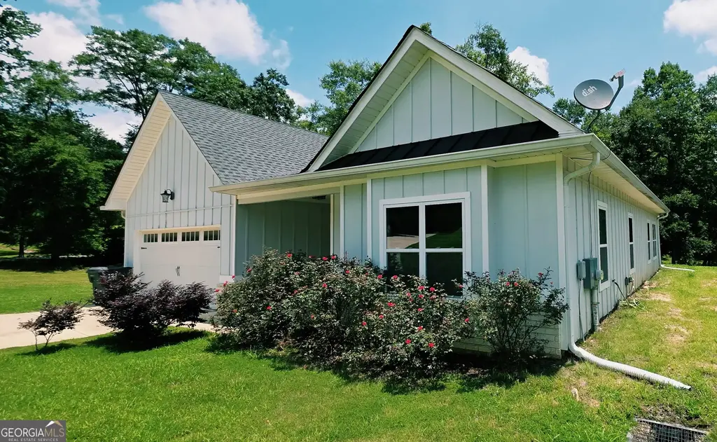 222 Cedar Valley Drive, Wedowee