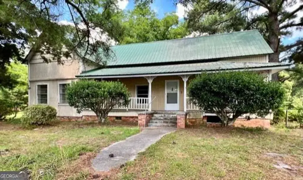 1716 Hatch Parkway N, Baxley
