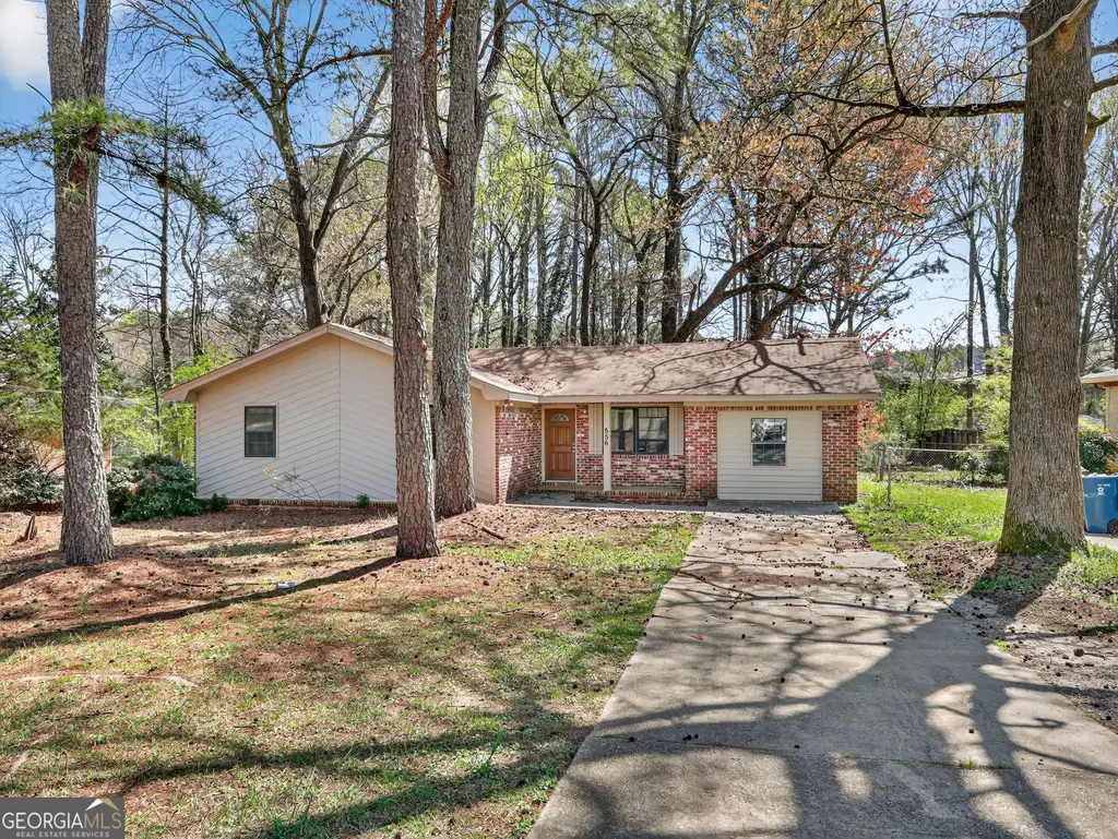 556 Roy Huie Road, Riverdale