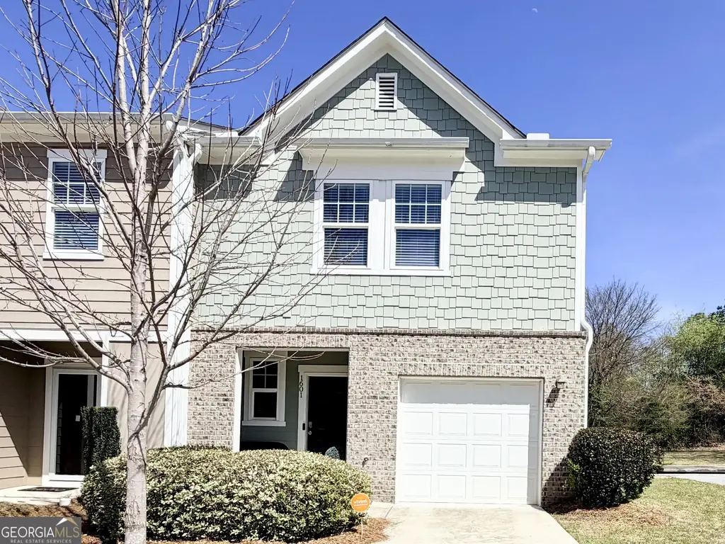 1601 Honeysuckle Path, Conyers
