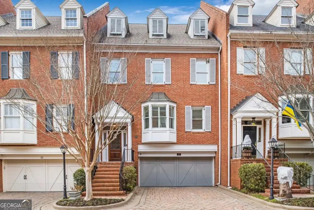 3685 Peachtree Road Ne 10, Atlanta