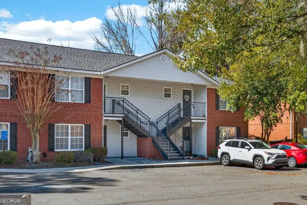 310 Tibet Avenue 8, Savannah