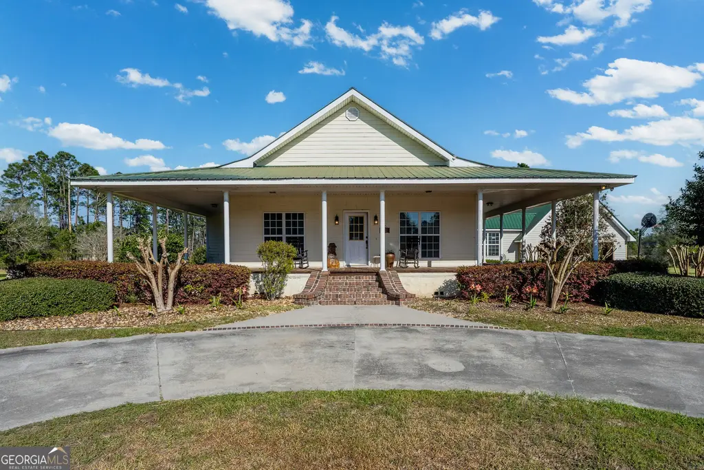 3300 Connor Lane, Waycross