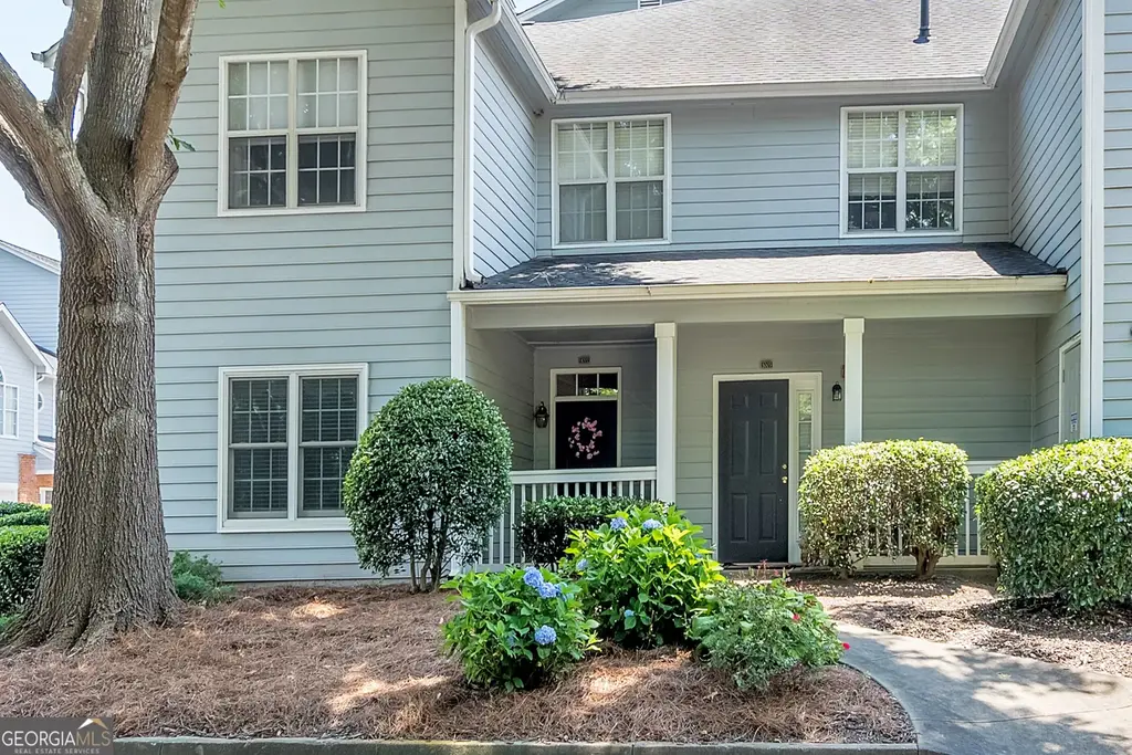 1002 Vinings Forest Lane Se 10, Smyrna