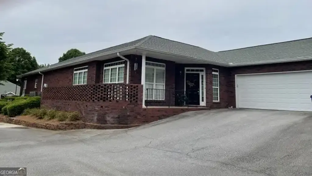 4236 Pondview Way 48, Oakwood