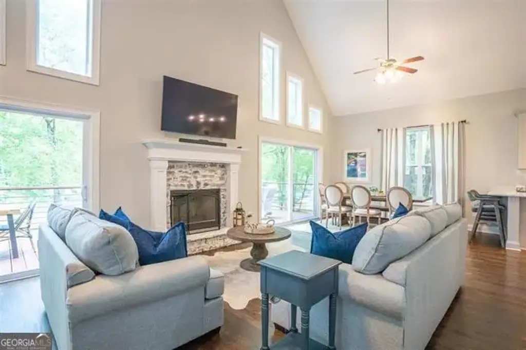 188 W River Bend Drive, Eatonton