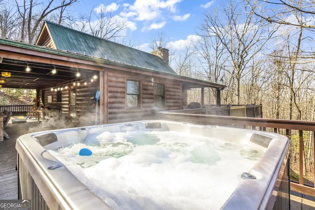 211 Highland Forest Drive, Morganton
