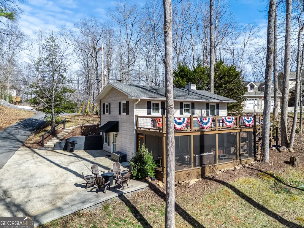 15 Lonesome Pine, Murphy