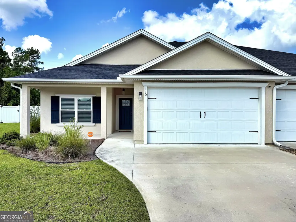 110 The Villas Way, Kingsland