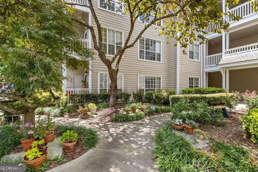 1250 Parkwood Circle Se 3204, Atlanta