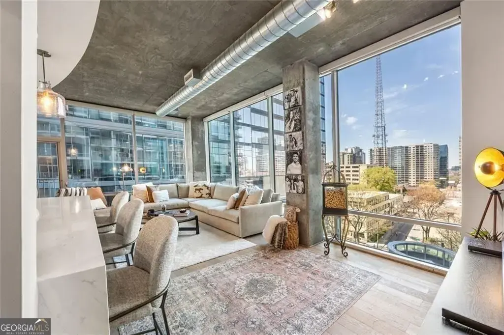 923 Peachtree Street Ne 939, Atlanta
