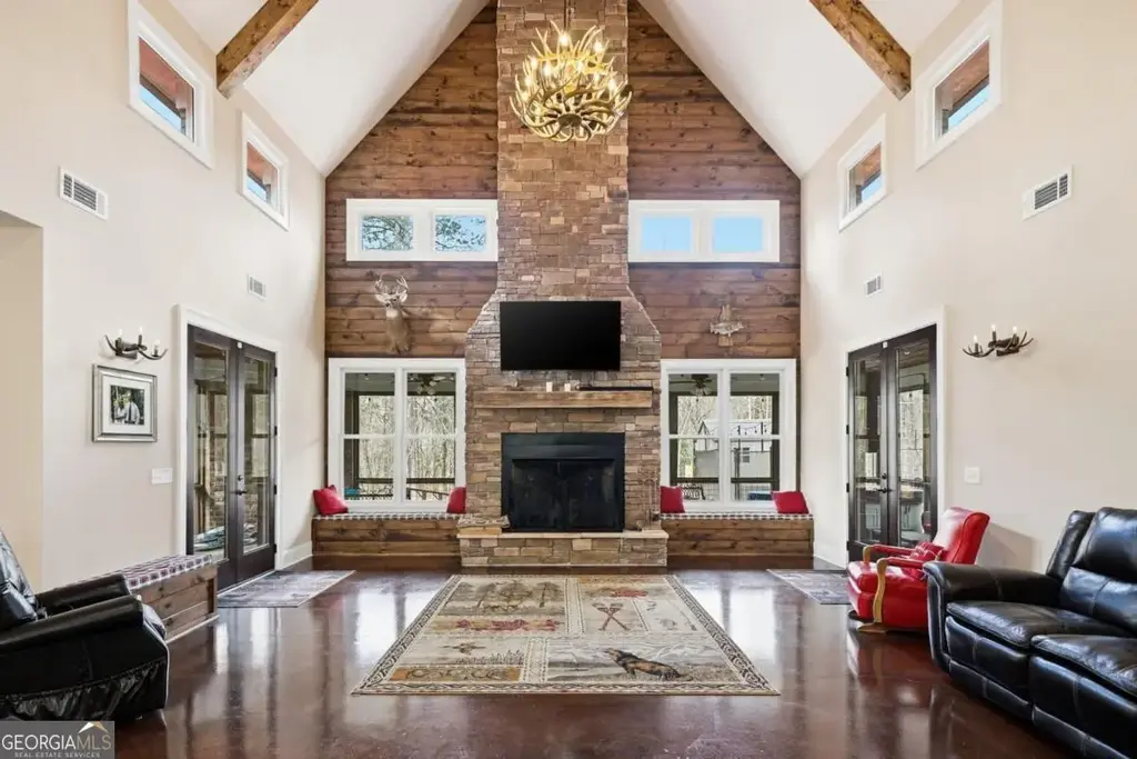 864 Blackberry Trail, Ball Ground