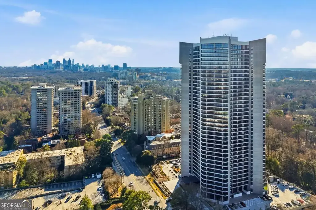 2660 Peachtree Road Nw 20g, Atlanta