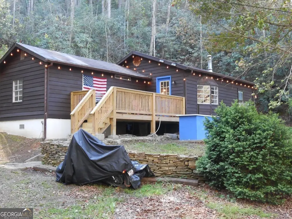 136 Bowie Lane, Dillard