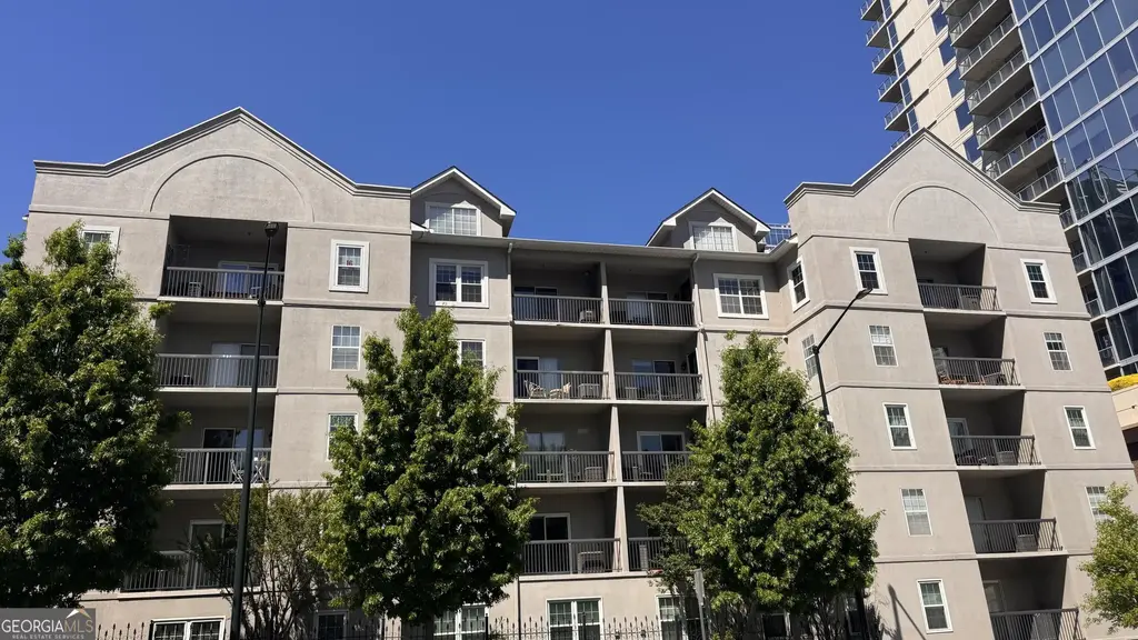1075 Peachtree Walk Ne 221, Atlanta