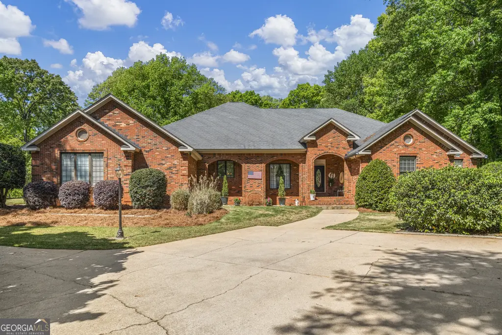 1017 Riverside Drive, Lagrange